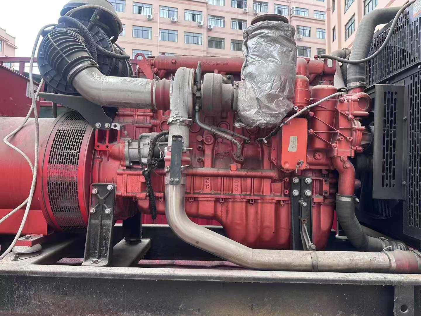 江达如何选择适合 600kW 柴油发电机组的过载保护器？
